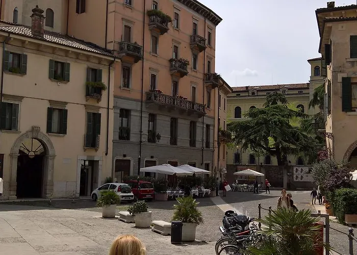 Casa Ferrari Sanificato Ozono Apartment Verona