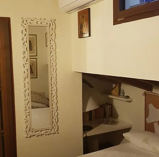 Casa Ferrari Sanificato Ozono Apartment *